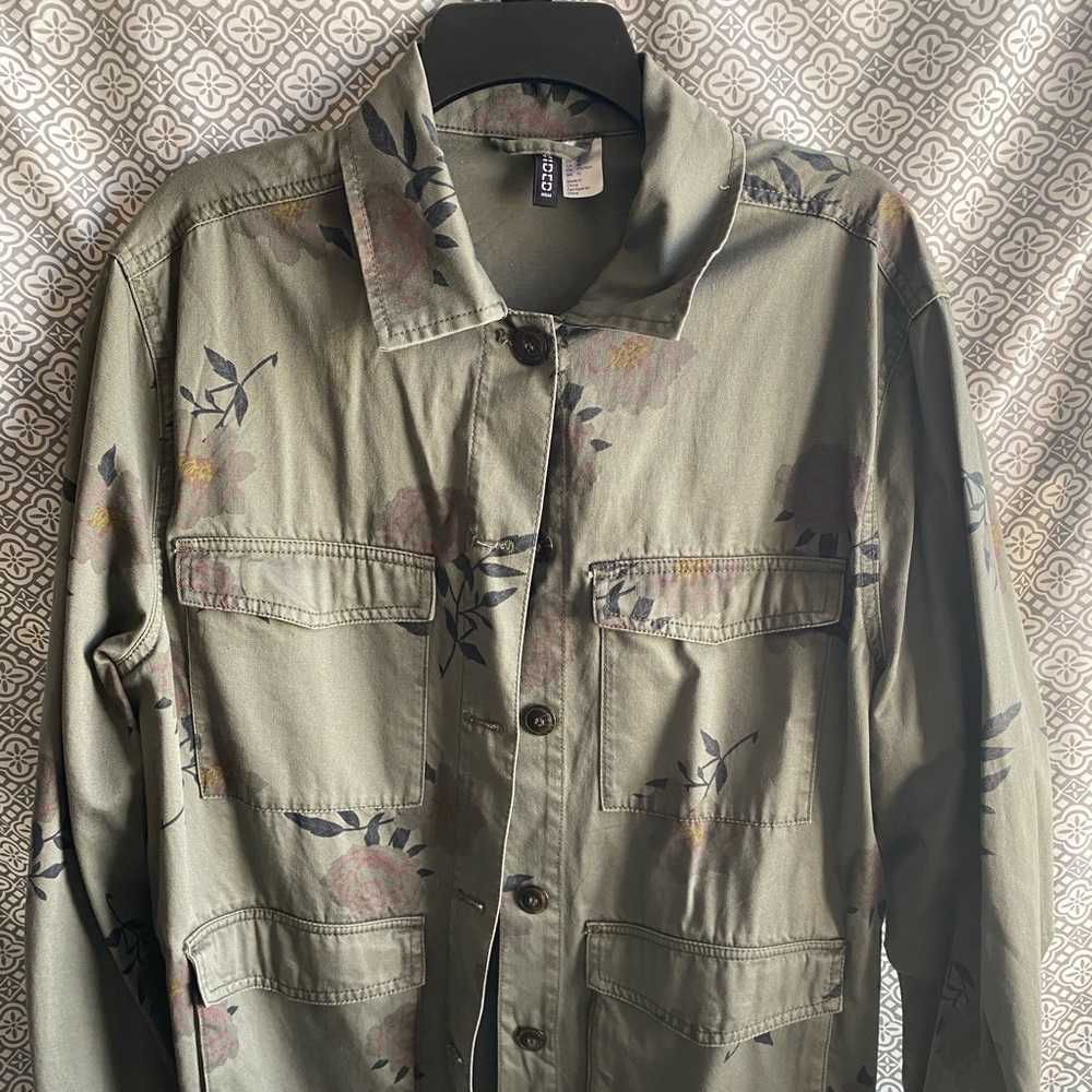 H &M Divided Floral Green Jacket